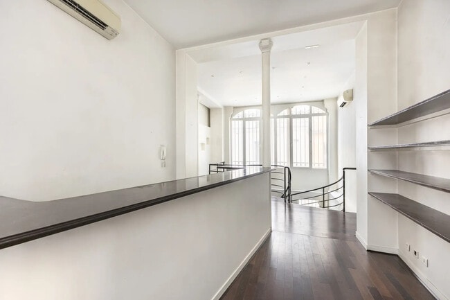 Plus de détails pour Bureau à vendre