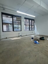 252 W 38th St, New York, NY à louer Photo intérieure– Image 2 sur 7