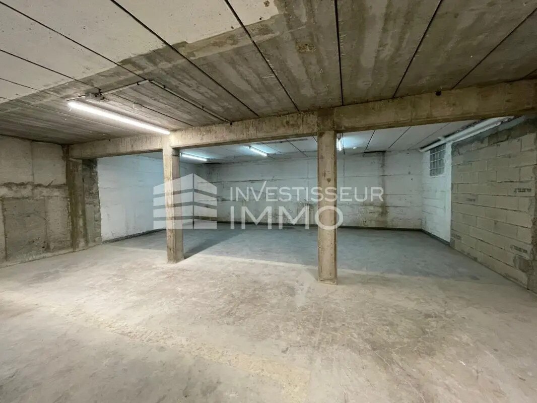 Local commercial dans Melun à louer Photo de l’immeuble– Image 1 sur 7