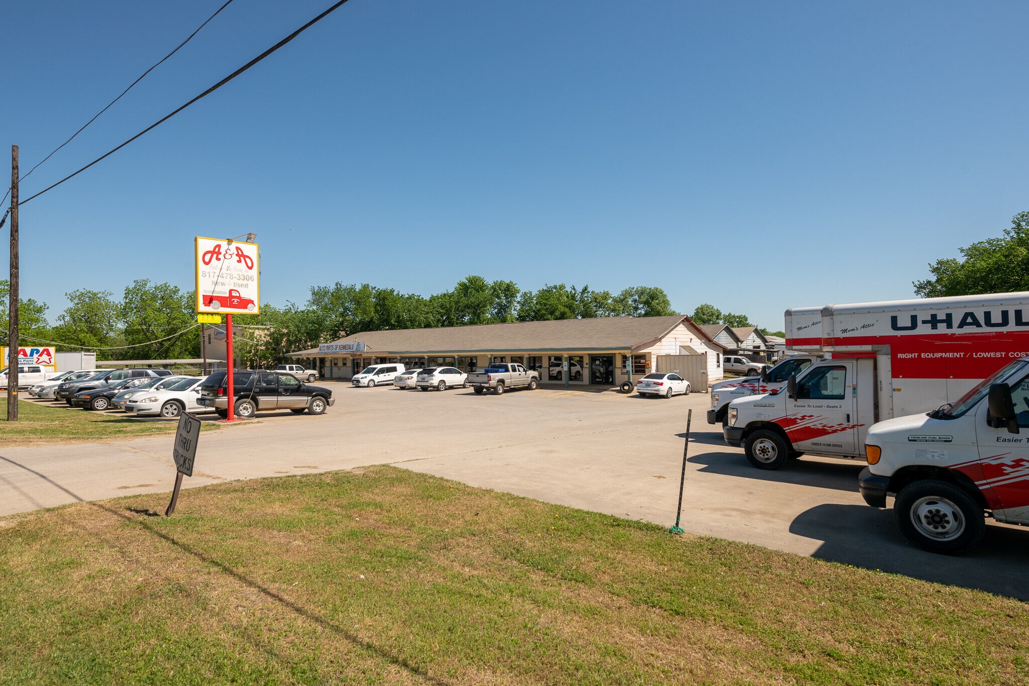 732 W Kennedale Pky, Kennedale, TX à louer Photo de l’immeuble– Image 1 sur 10