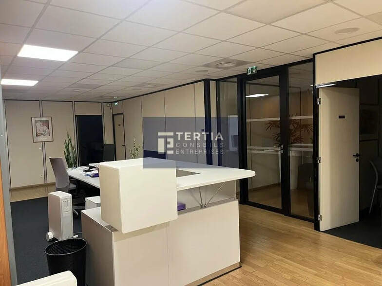 Bureau dans Montpellier à louer - Photo de l’immeuble – Image 3 sur 7