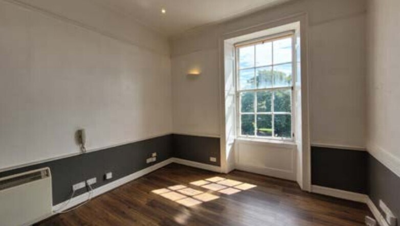 19 Wellington Sq, Ayr à vendre - Photo intérieure – Image 3 sur 4