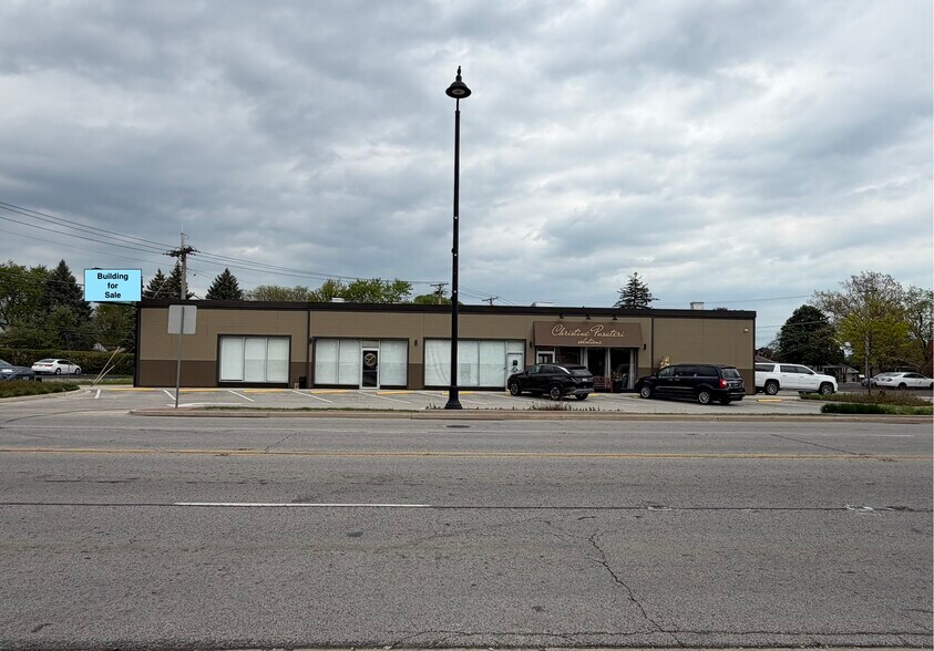 7665-7667 N Milwaukee Ave, Niles, IL à vendre - Photo de l’immeuble – Image 2 sur 17