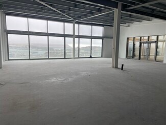 Plus de détails pour 11 Bretonside, Plymouth - Bureau, Local commercial à louer