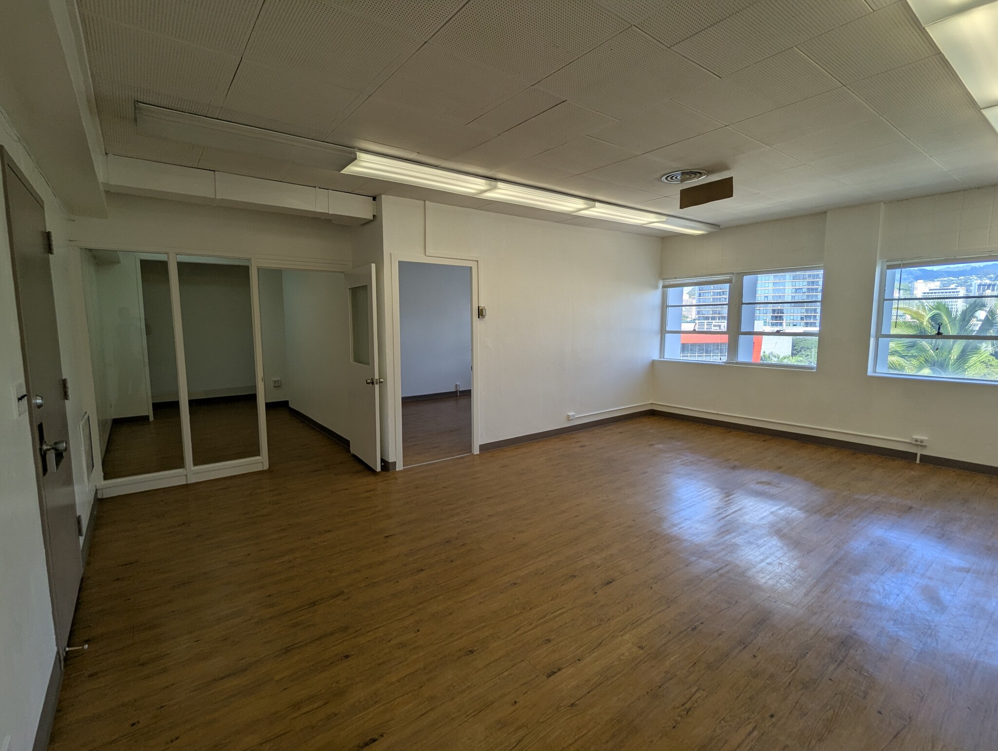 1311 Kapiolani Blvd, Honolulu, HI à louer Photo de l’immeuble– Image 1 sur 1