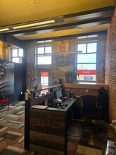 1263 Main St, Green Bay, WI à louer Photo intérieure– Image 2 sur 27