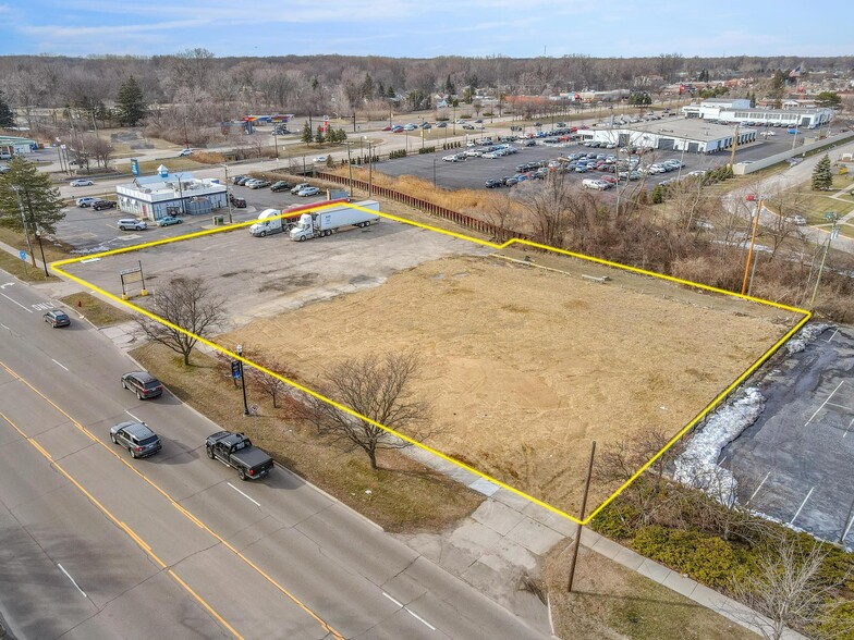 23900 Goddard Rd, Taylor, MI à vendre - Photo de l’immeuble – Image 1 sur 1