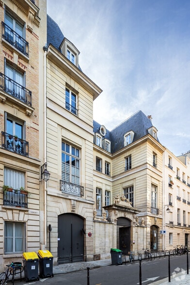 52 Rue De Sévigné, Paris à louer - Photo principale – Image 1 sur 3