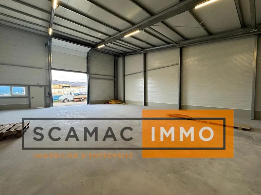 Industriel/Logistique dans Rognac à louer Photo de l’immeuble– Image 1 sur 7