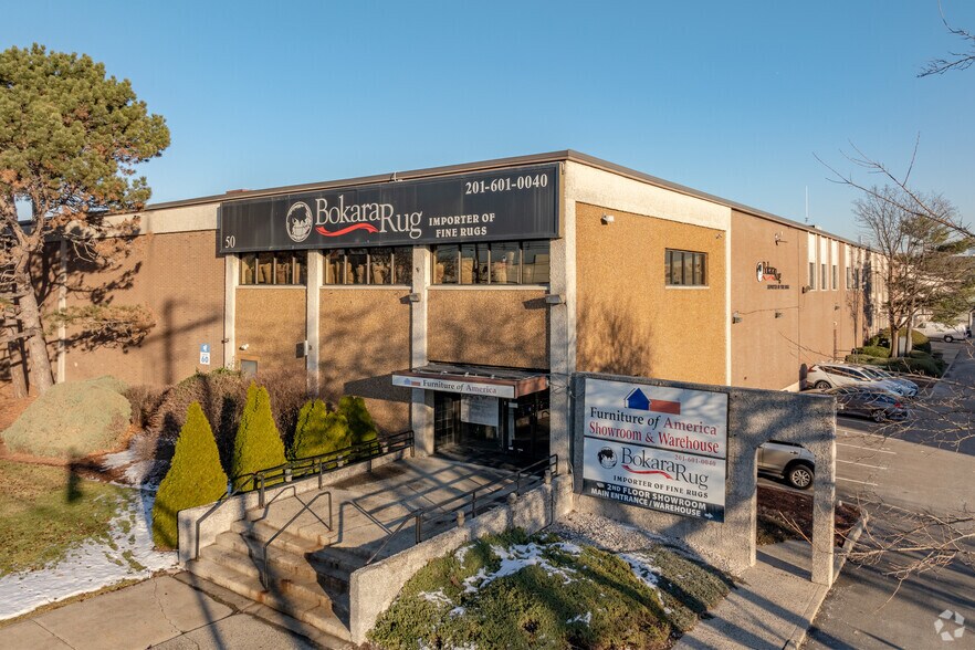 50 Enterprise Ave, Secaucus, NJ à louer - Photo de l’immeuble – Image 2 sur 12