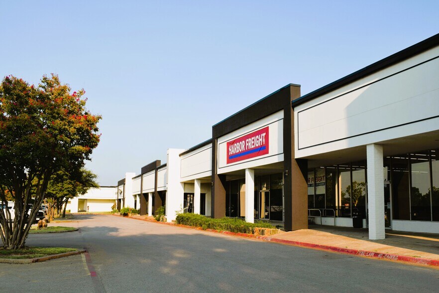 1702-1736 E Belt Line Rd, Richardson, TX à louer - Photo de l’immeuble – Image 1 sur 21