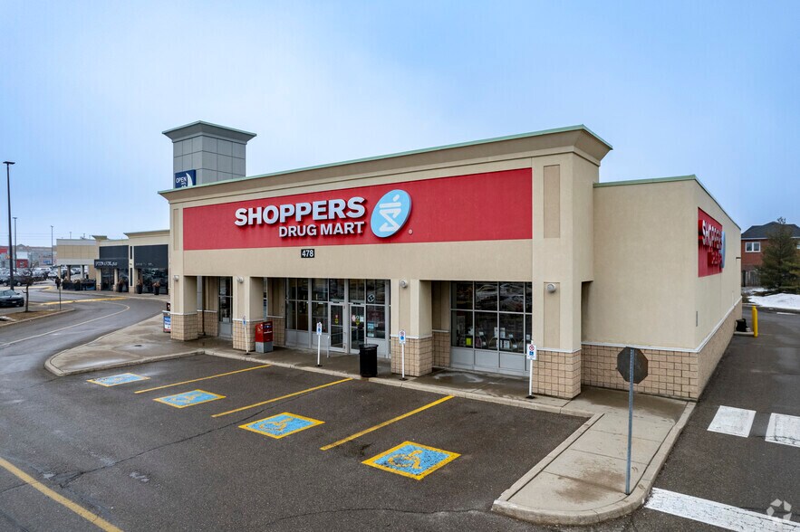 478-494 Dundas St W, Oakville, ON à louer - Photo de l’immeuble – Image 3 sur 6