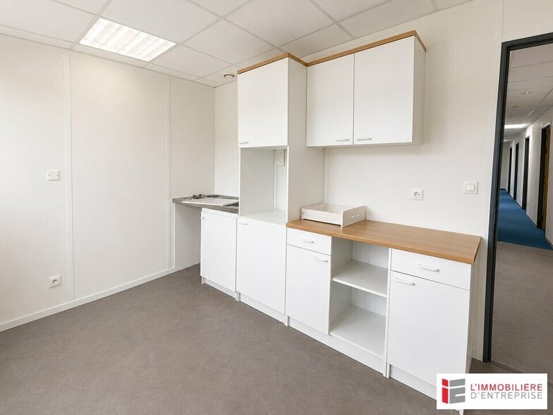 Bureau dans Bruz à vendre - Photo intérieure – Image 2 sur 6