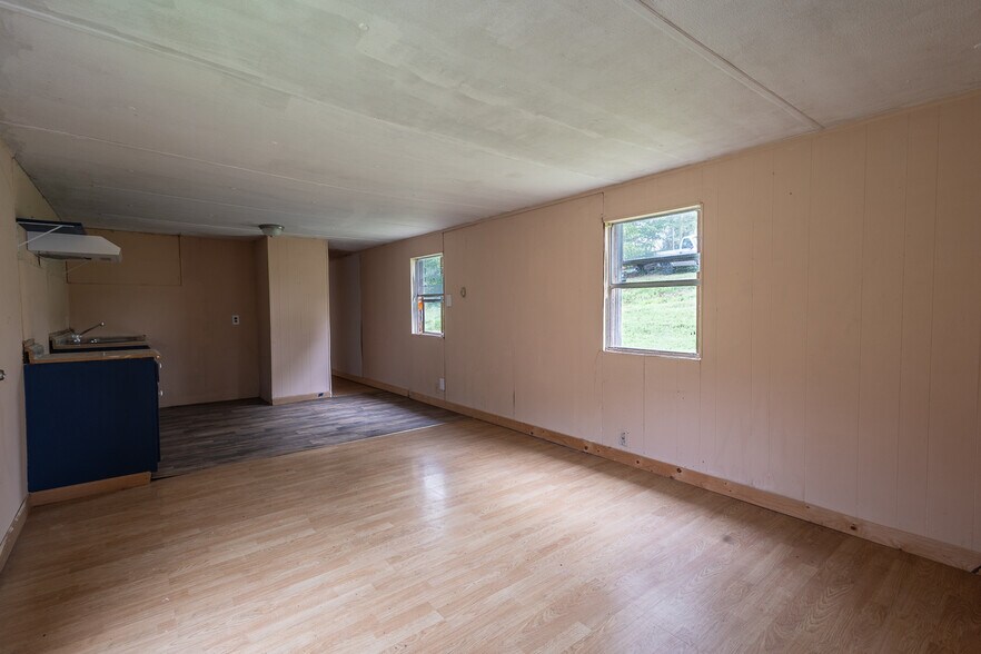 817 Tuggle Hill Road, Rogersville, TN à vendre - Photo de l’immeuble – Image 2 sur 19