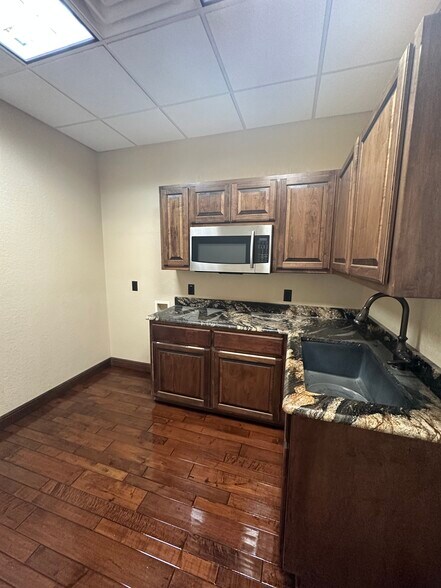 14485 S Highway 377, Fort Worth, TX à louer - Photo de l’immeuble – Image 3 sur 11