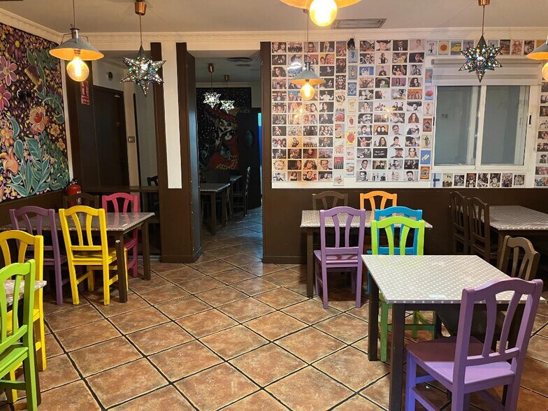 Local commercial dans Madrid, Madrid à louer - Photo de l’immeuble – Image 1 sur 1