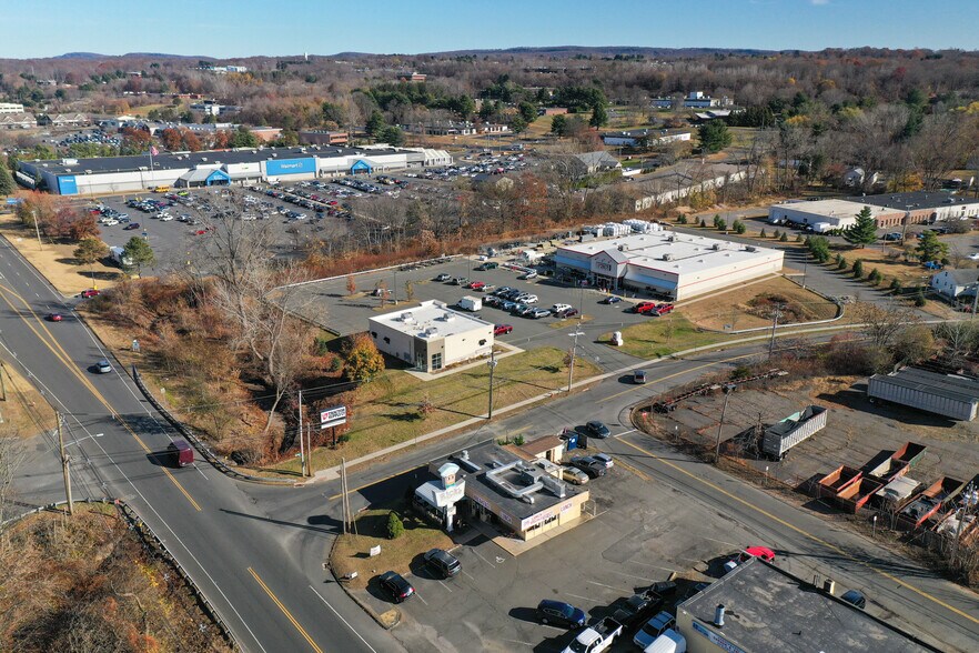 800 N Colony Rd, Wallingford, CT à vendre - Photo de l’immeuble – Image 3 sur 14