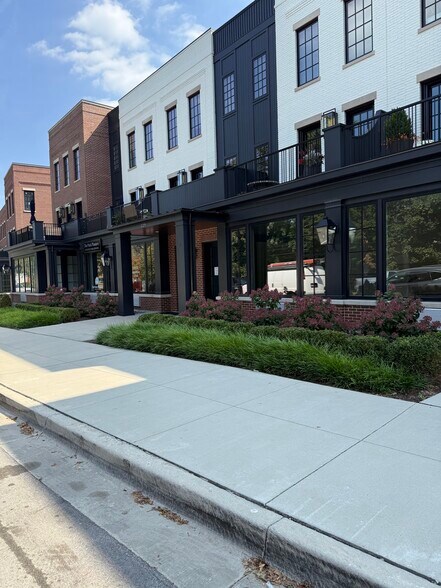 223-225 Burlington Ave, Clarendon Hills, IL à louer - Photo de l’immeuble – Image 2 sur 10