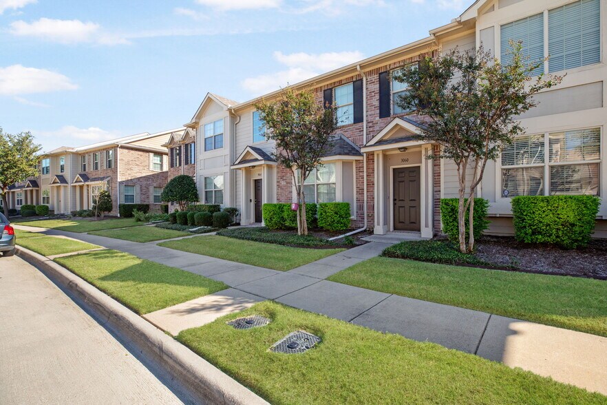 6812 Carrington Ln, Fort Worth, TX à vendre - Photo principale – Image 1 sur 3