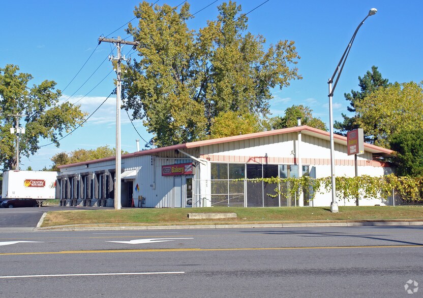 240 Wolf Rd, Albany, NY à vendre - Photo de l’immeuble – Image 2 sur 2