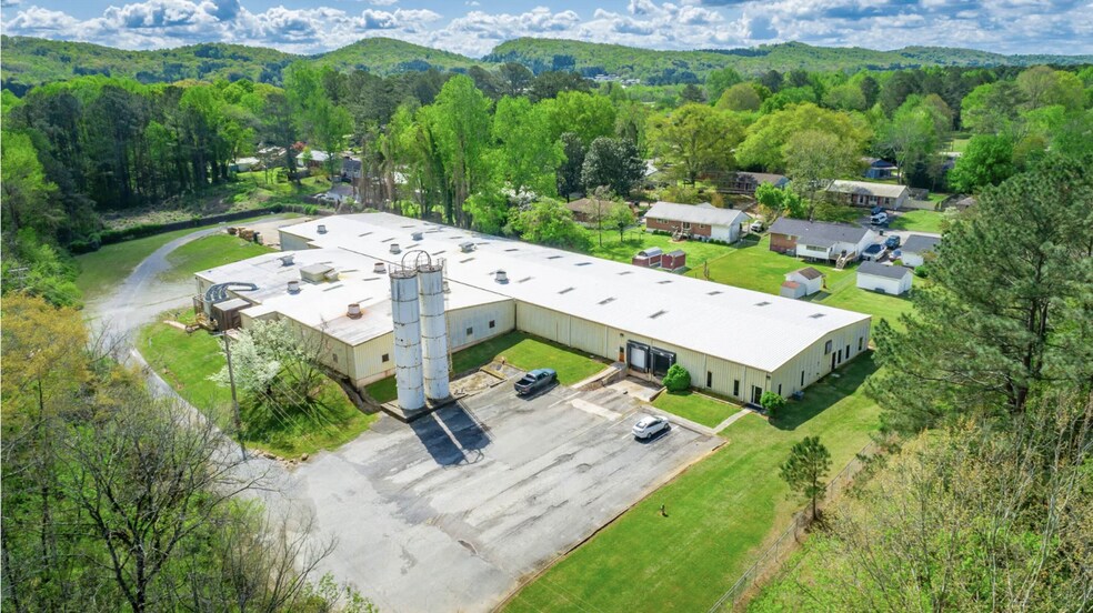 1129 S Chattanooga St, LaFayette, GA à vendre - Photo de l’immeuble – Image 1 sur 28