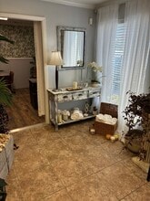 737 Main St, Stone Mountain, GA à louer Photo intérieure– Image 2 sur 12