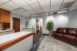 Plus de détails pour 1695 Meadow Wood Ln, Reno, NV - Bureau à louer