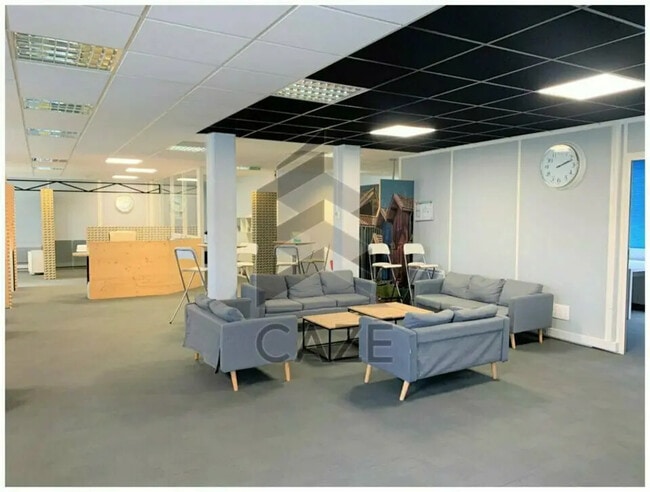 Plus de détails pour Bureau à louer