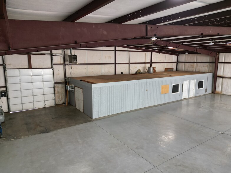 115 Airport Road, Newnan, GA à louer - Photo intérieure – Image 3 sur 4