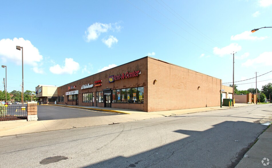 5841-5857 Broadway Ave, Cleveland, OH à vendre - Photo de l’immeuble – Image 2 sur 4