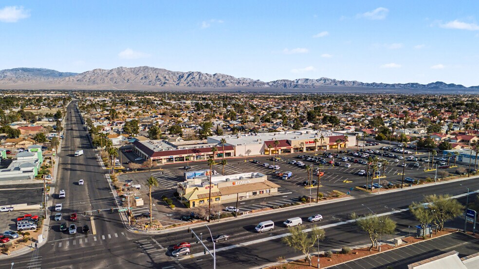 6010 W Cheyenne Ave, Las Vegas, NV à louer - Photo de l’immeuble – Image 2 sur 5