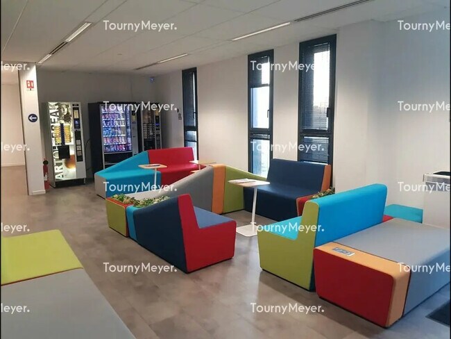 Plus de détails pour Bureau à vendre