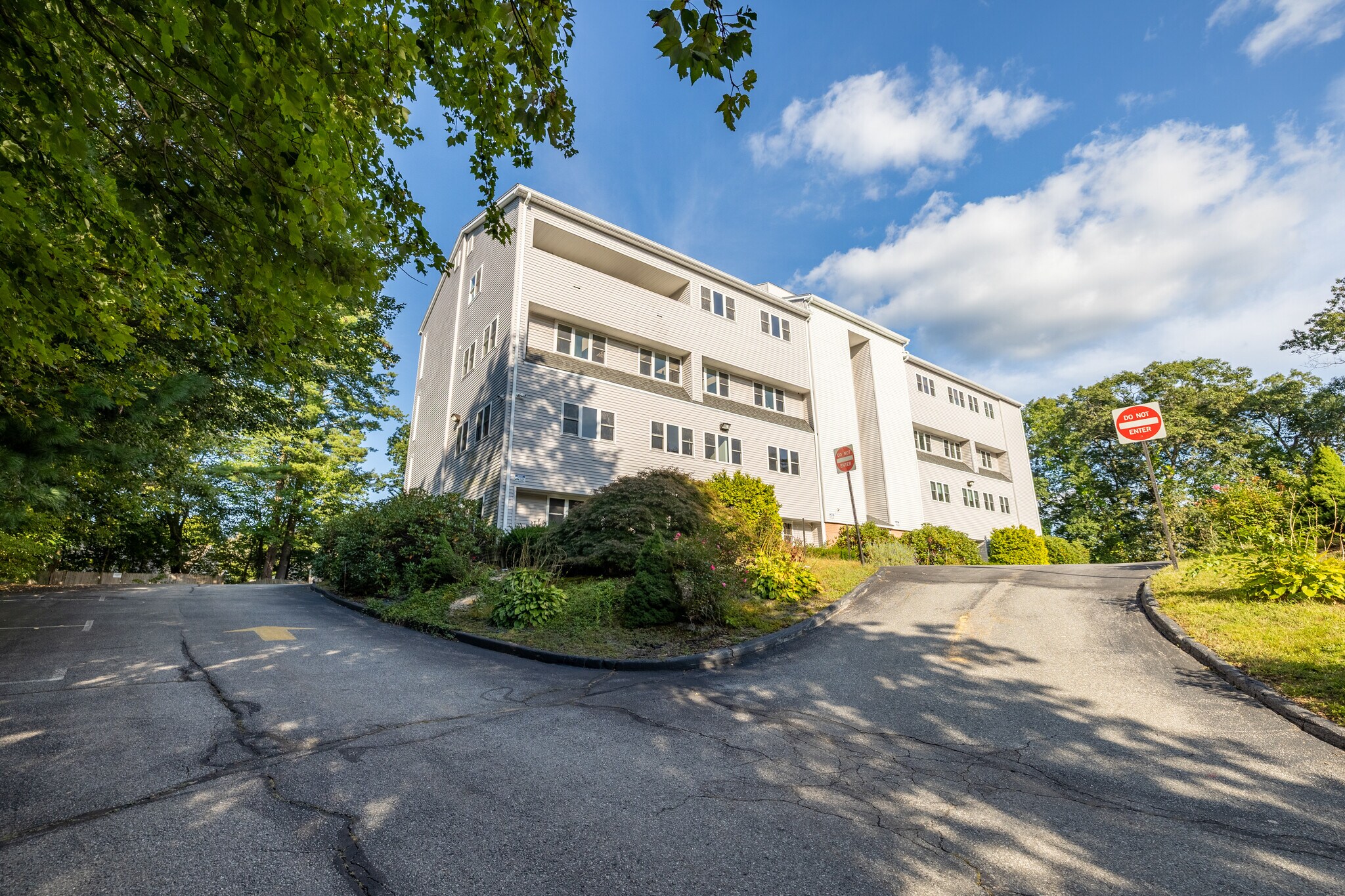 1538 Turnpike St, North Andover, MA à vendre Photo de l’immeuble– Image 1 sur 32