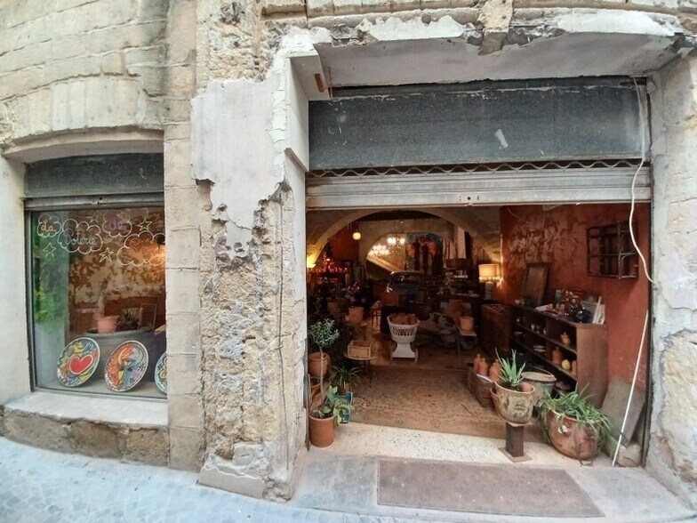 Bureau dans Sommières à vendre - Photo de l’immeuble – Image 2 sur 10