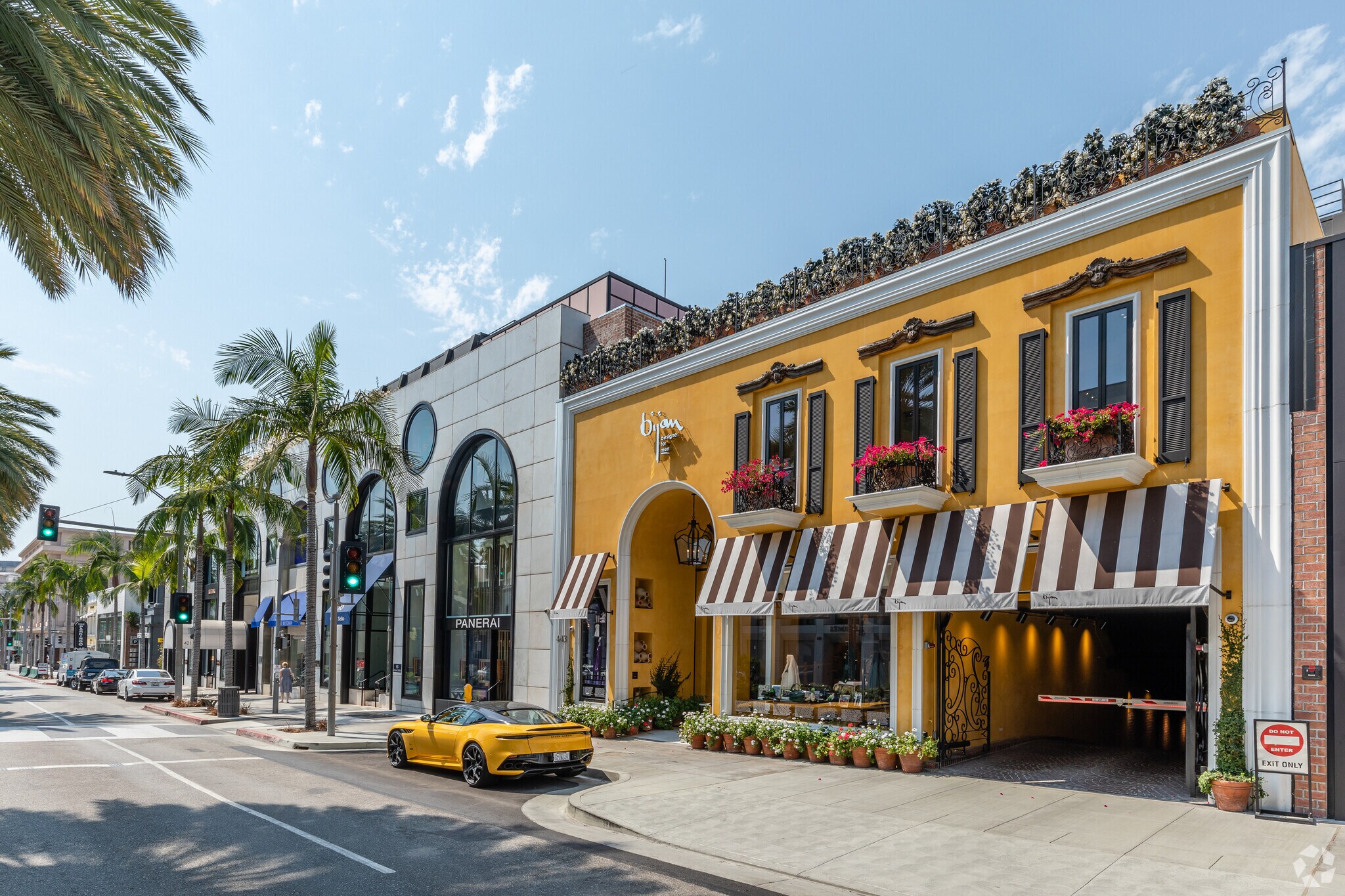 413-445 N Rodeo Dr, Beverly Hills, CA à louer Photo principale– Image 1 sur 40