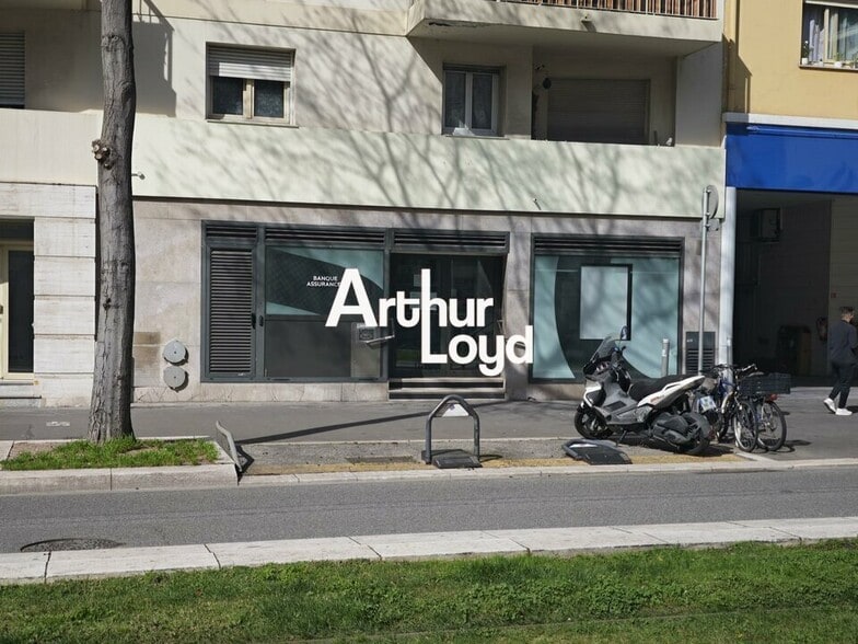 19 Boulevard Saint-Roch, Nice à vendre - Photo de l’immeuble – Image 2 sur 10