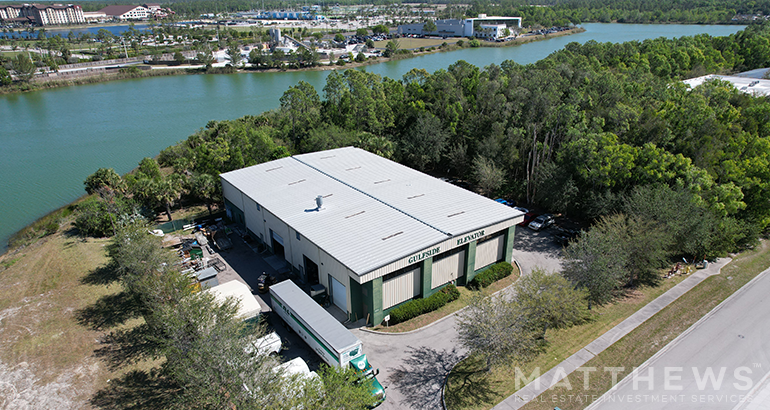 3573 Plover Ave, Naples, FL à vendre Photo de l’immeuble– Image 1 sur 4