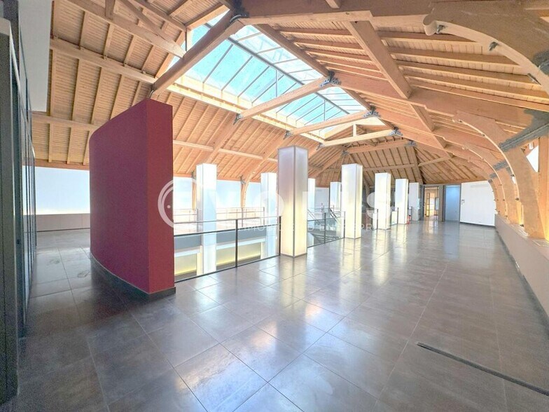Bureau dans Bordeaux à louer - Photo de l’immeuble – Image 2 sur 7
