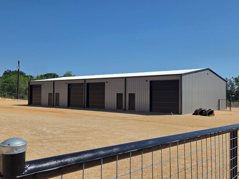 3782 FM 725, New Braunfels, TX à louer - Photo de l’immeuble – Image 3 sur 8