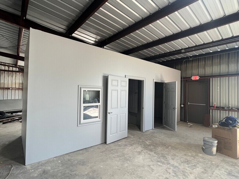 6229 Dixie Dr, Houston, TX à vendre - Photo de l’immeuble – Image 1 sur 7