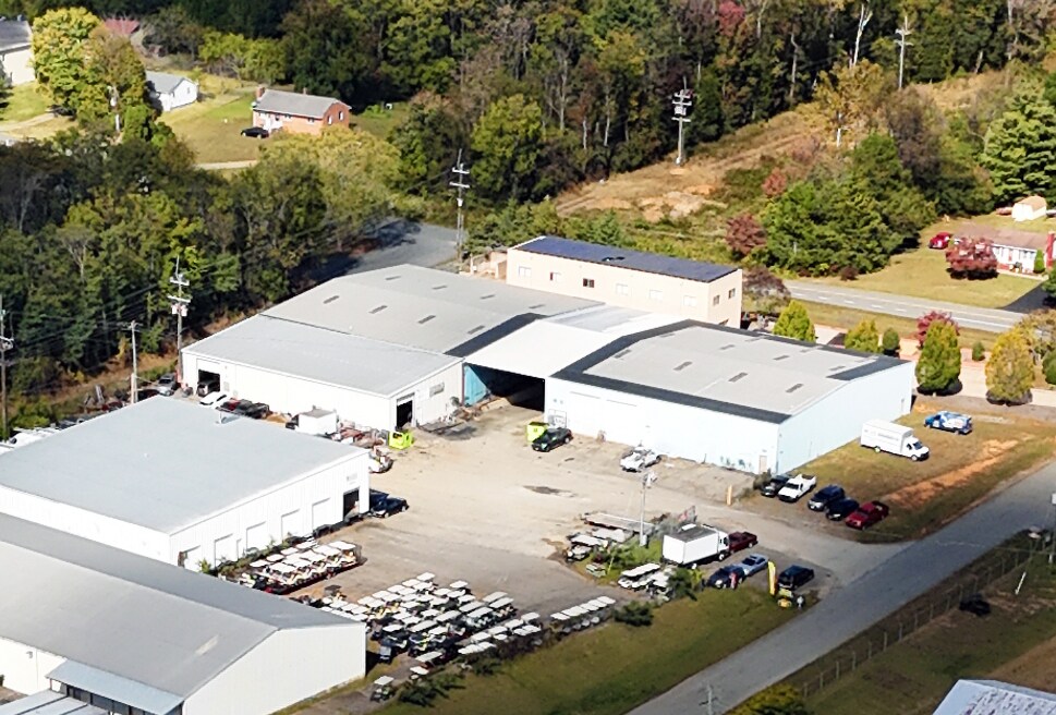 54 Commerce Dr, Ruckersville, VA à louer Photo principale– Image 1 sur 8