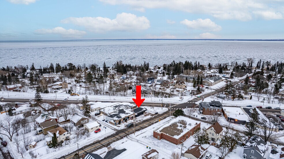 4501 E Superior St, Duluth, MN à vendre - Photo de l’immeuble – Image 2 sur 22