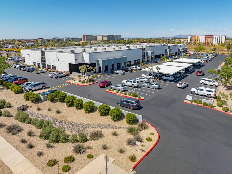 5222 E Baseline Rd, Gilbert, AZ à louer - Photo de l’immeuble – Image 3 sur 15