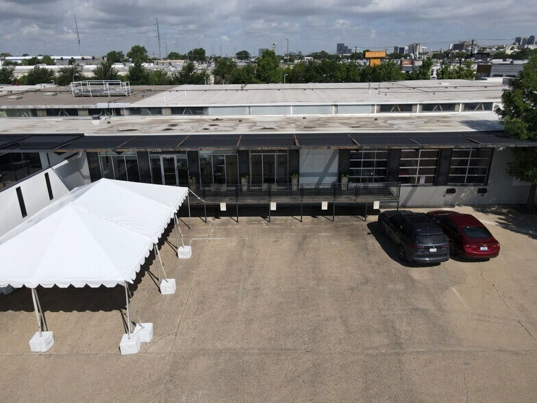 2001 Irving Blvd, Dallas, TX à vendre - Photo de l’immeuble – Image 2 sur 18