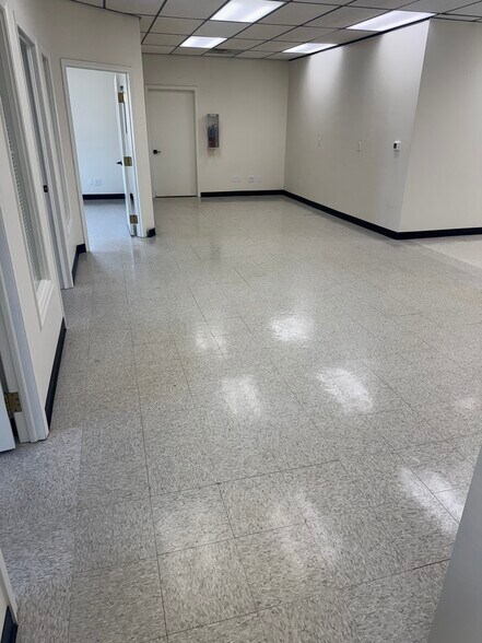 1119 W Kennedy Ave, Kimberly, WI à louer - Photo intérieure – Image 2 sur 7