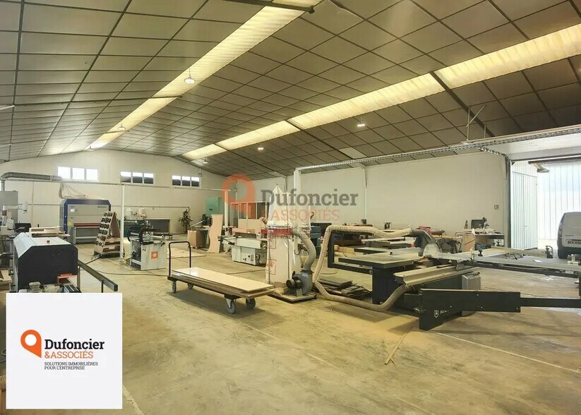 Local d’activités dans Poitiers à louer - Photo intérieure – Image 3 sur 5