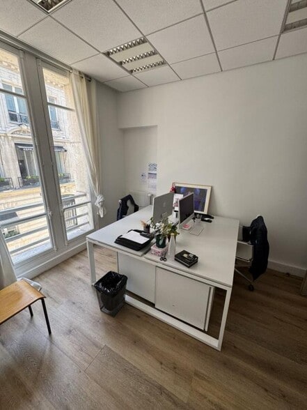 5 Bis Rue Kepler, Paris à louer - Photo de l’immeuble – Image 2 sur 11