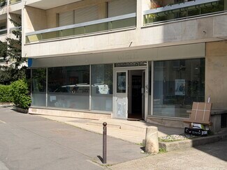 Plus de détails pour Local commercial à louer