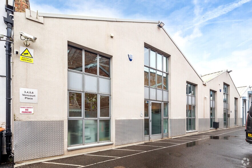6 Vencourt Pl, Londres à vendre - Photo principale – Image 1 sur 4