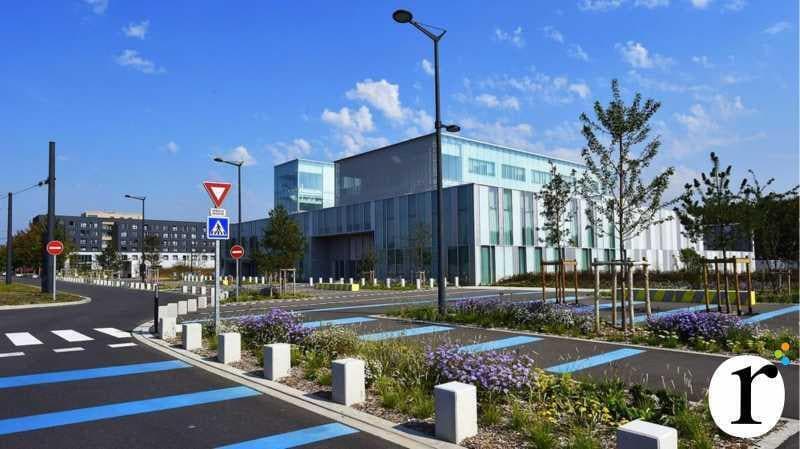 Bureau dans Famars à louer - Photo de l’immeuble – Image 3 sur 4